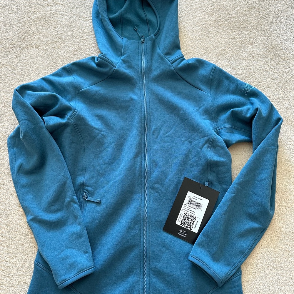 Brand New Arc’teryx Kyanite hoody women
